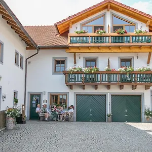 ferienhof-naderhirn-bauernhof.com-bavaria.com/